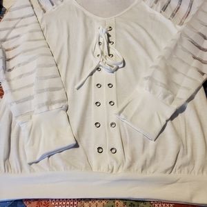 Women's size Large (L)  Classy White Top